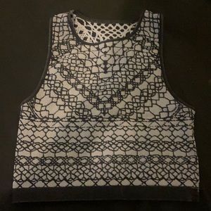 The style on the top is a grey and blue top it’s super hot I only where’d it 1